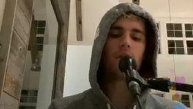 欧美胖子的唱歌视频播放,歌声与身材无关，魅力四溢引网友热议