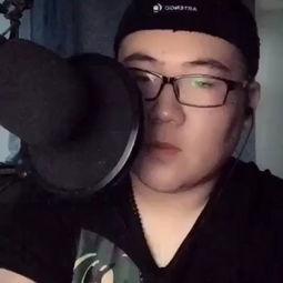 欧美胖子的唱歌视频播放,歌声与身材无关，魅力四溢引网友热议