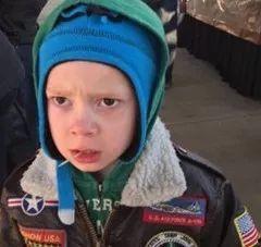 欧美假笑视频大全,笑中带泪的幽默盛宴