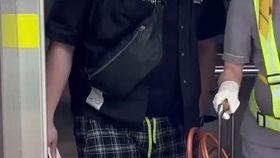 欧美相亲节目接吻视频,接吻镜头揭秘爱情火花