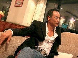 任达华欧美明星合影视频,星光熠熠的跨国友谊瞬间