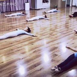 婴儿跳舞欧美视频大全集,欧美婴儿舞蹈视频精选集锦