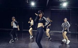 简单欧美的舞蹈视频,跟随舞蹈视频感受节奏与魅力