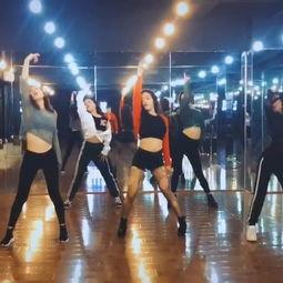 简单欧美的舞蹈视频,跟随舞蹈视频感受节奏与魅力