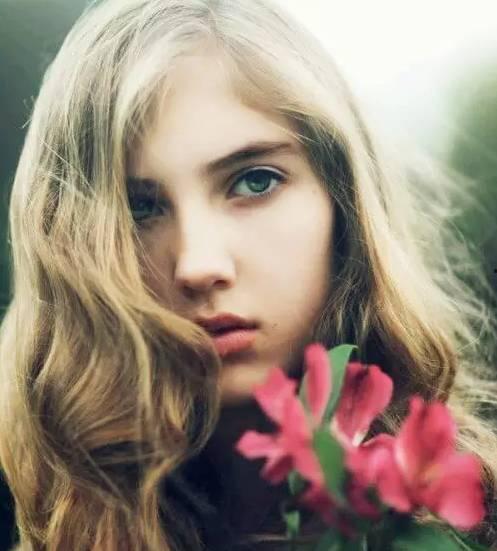 欧美伦色视频图片小说,禁忌诱惑的视觉盛宴