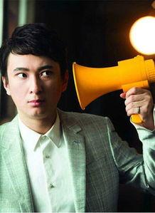 路人帅哥欧美视频在线,欧美帅哥路人视频，带你领略异国风情